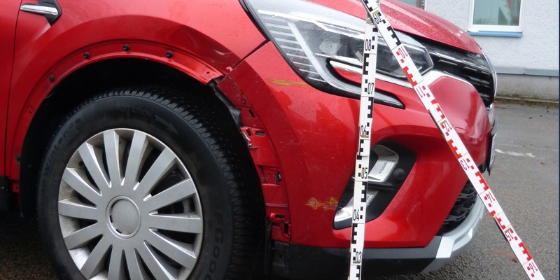 POL-GM: Hinweise nach Unfallflucht gesucht - Foto: presseportal.de