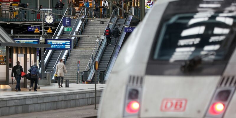 Der Bahn-Streik soll heute um 22.00 Uhr beginnen und am Freitagabend um 22.00 Uhr enden. - Foto: Bodo Marks/dpa