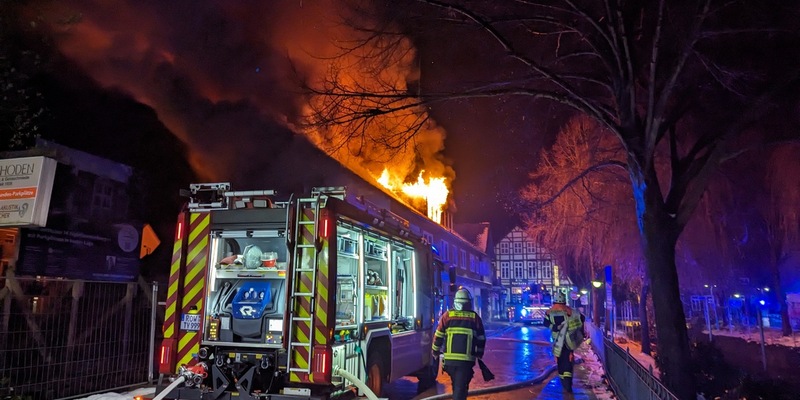 FW-ROW: Mehrfamilienhaus brennt in Rotenburger Altstadt - Foto: presseportal.de