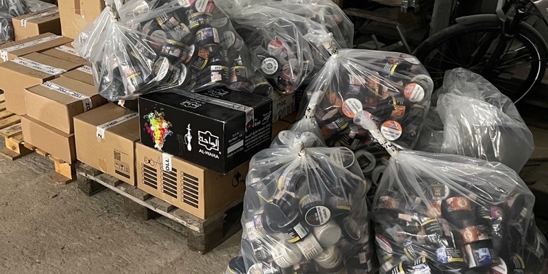 HZA-KR: Krefelder Zoll stellt Tabakwaren in Shisha-Shops sicher - Foto: presseportal.de