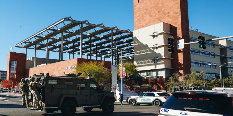 Bei einem Schusswaffenangriff an einer Universität in Las Vegas wurden drei Menschen getötet. - Foto: Madeline Carter/Las Vegas Review-Journal/AP/dpa