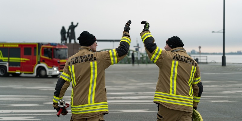 FW Bremerhaven: Schnupperkurse der Feuerwehr im Stadtteil Leherheide - Foto: presseportal.de