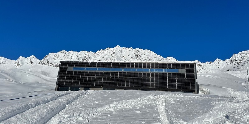 Wintersport mit gutem Gewissen – Bergbahnen Kühtai bauen nachhaltige Stromerzeugung weiter aus - Foto: presseportal.de