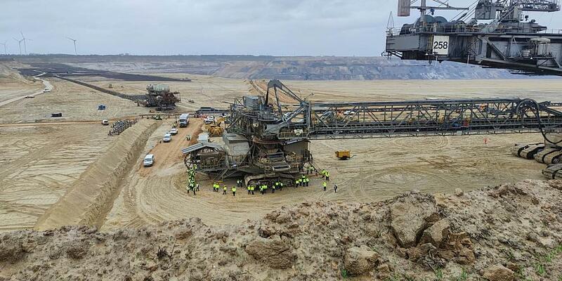 Bagger im Braunkohle-Tagebau Garzweiler (Archiv) - Foto: über dts Nachrichtenagentur