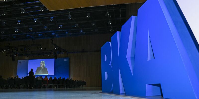 Das BKA warnt vor einer Gefährdung der Sicherheitslage in Deutschland im Zuge des Nahost-Konflikts. - Foto: Arne Dedert/dpa