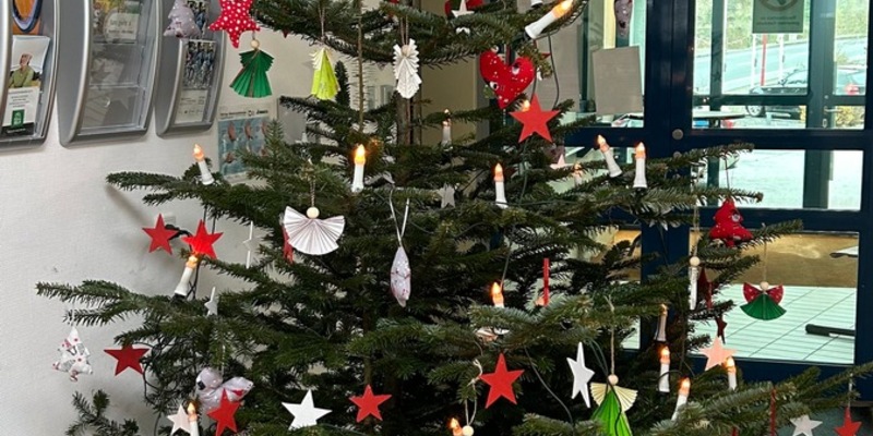 POL-PDMY: Weihnachtsbaumschmück-Tradition bei der Polizei Cochem - Foto: presseportal.de