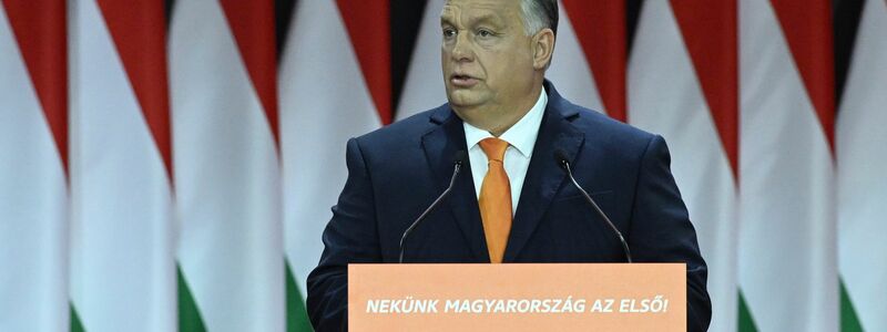 Viktor Orban will EU-Entscheidungen für einen Start von Beitrittsverhandlungen mit der Ukraine blockieren. - Foto: Szilard Koszticsak/MTI/AP/dpa