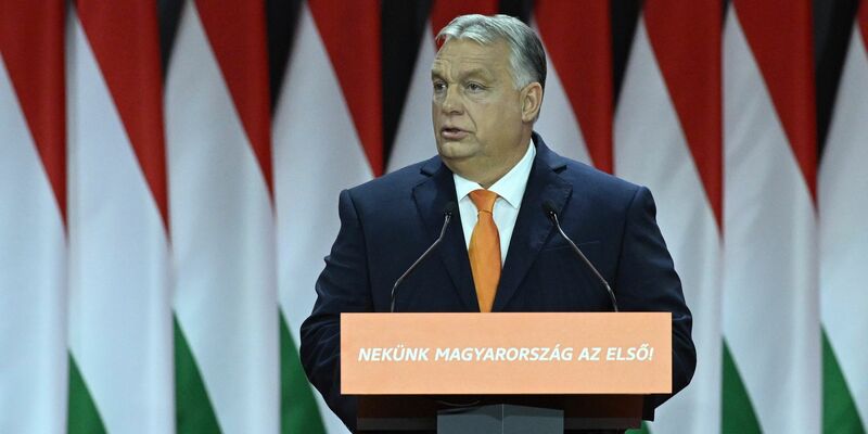Viktor Orban will EU-Entscheidungen für einen Start von Beitrittsverhandlungen mit der Ukraine blockieren. - Foto: Szilard Koszticsak/MTI/AP/dpa