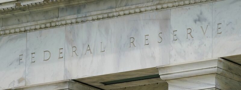 Das Gebäude der Federal Reserve (Fed) in Washington. - Foto: Patrick Semansky/AP/dpa