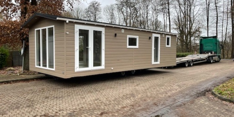 POL-CUX: Transport eines Mobilheims stillgelegt (Lichtbild in der Anlage) - Foto: presseportal.de