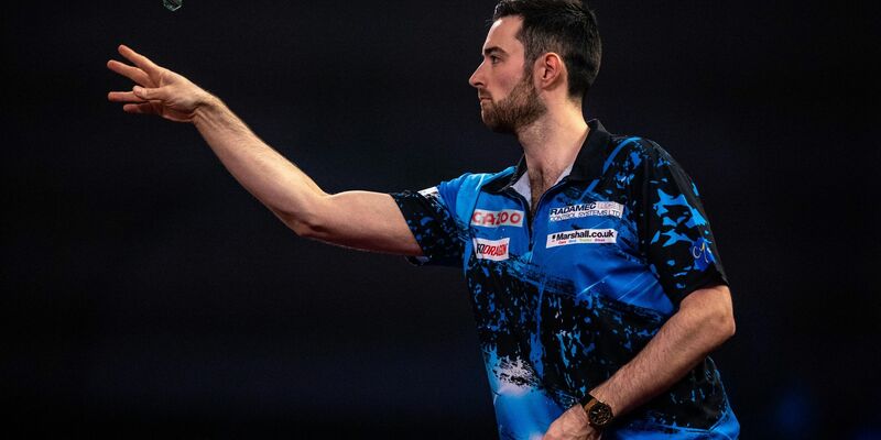 Gehört zu den Favoriten der Darts-WM in London: Luke Humphries. - Foto: Steven Paston/PA Wire/dpa