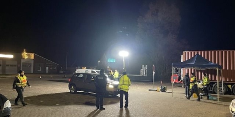 POL-STD: Polizei und Zoll kontrollieren 130 Autofahrerinnen und Autofahrer in länderübergreifender Kontrollwoche - Foto: presseportal.de