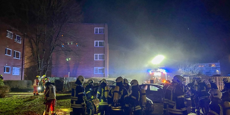 FW-SE: Feuer im Keller eines Mehrfamilienhauses in Kaltenkirchen - Foto: presseportal.de