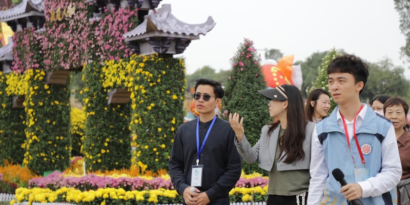 CICG: Besuch des Blumenmeers in Zhongshan - Foto: presseportal.de