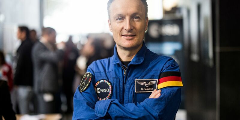 Matthias Maurer würde gerne zum Mond fliegen. - Foto: Christoph Reichwein/dpa