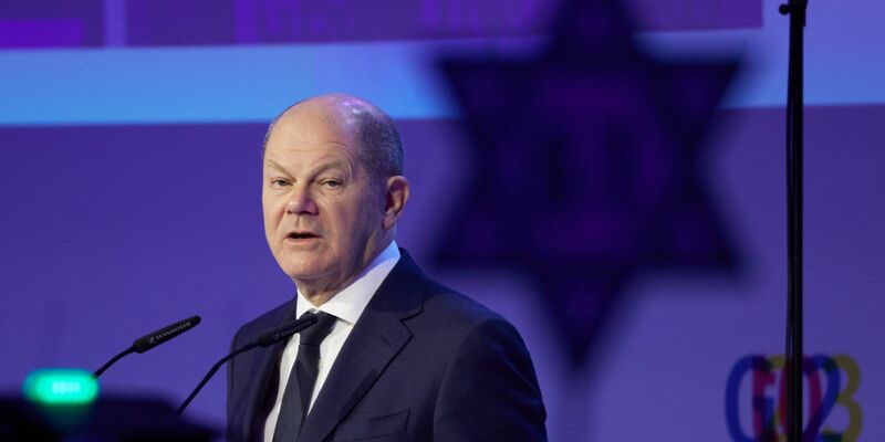 Bundeskanzler Olaf Scholz spricht beim Jüdischen Gemeindetag in Berlin. - Foto: Joerg Carstensen/dpa