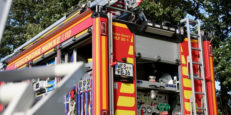 FW Hünxe: Gemeldeter Verkehrsunfall mit nachfolgendem Einsatz - Foto: presseportal.de