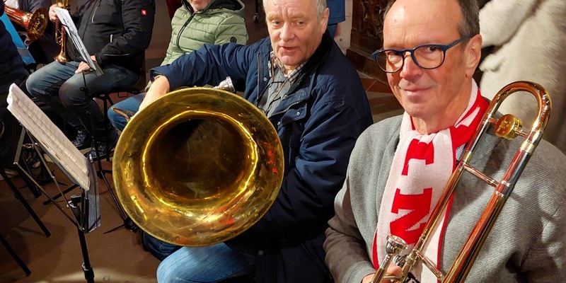 FW Tönisvorst: Abordnung des Musikzuges der Freiwilligen Feuerwehr Tönisvorst spielte im Kölner Dom - Foto: presseportal.de