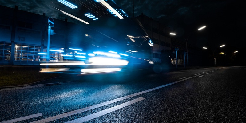 FW Bremerhaven: Feuer in einem Mehrfamilienhaus - Feuerwehr Bremerhaven im Einsatz - Foto: presseportal.de