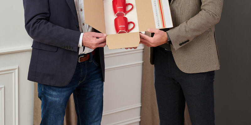 Ivan Christensen und Sascha Matzner - Foto: XXXLutz KG über pressetext.de