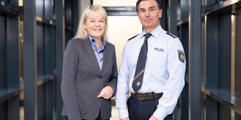 POL-RE: Kreis Recklinghausen/Bottrop: Polizei verabschiedet Pressesprecher Andreas Wilming-Weber - Foto: presseportal.de