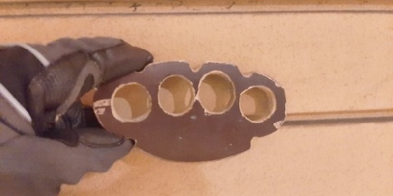 BPOL-FL: HEI - Jugendliche mit Schlagring und Teleskopschlagstock angetroffen - Foto: presseportal.de