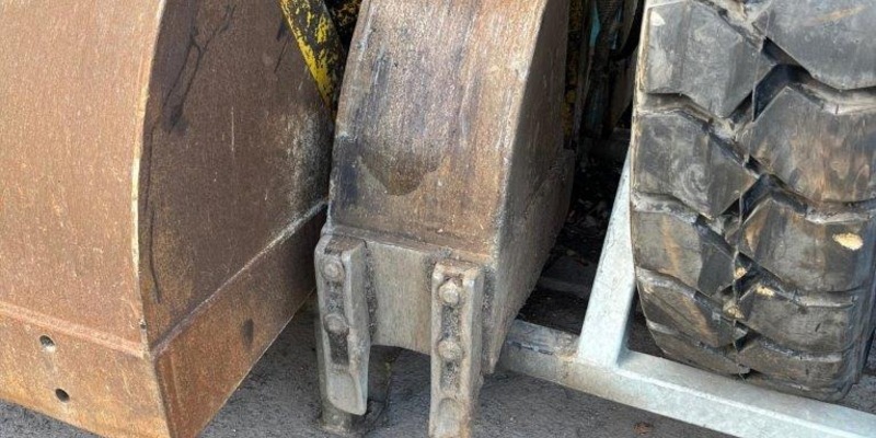 BPOL-KS: Baggerschaufeln im Rangierbahnhof gestohlen - Foto: presseportal.de