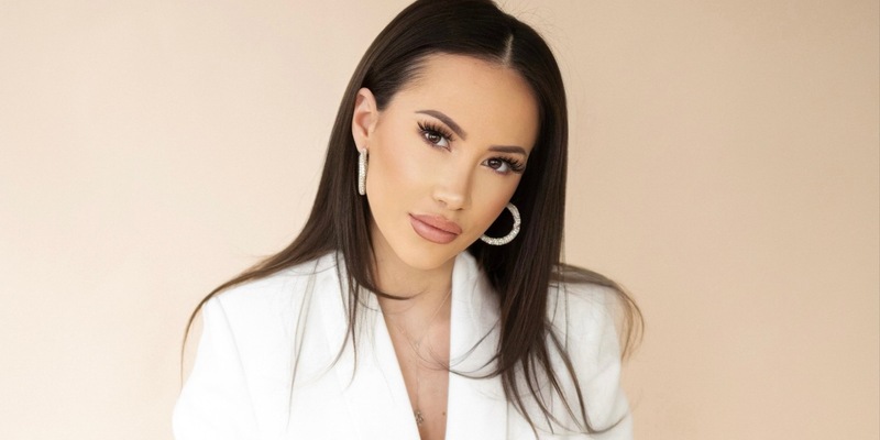 Raus aus dem Dauerstress im 9-to-5-Job - Melis Dag gibt 5 Tipps, wie man in der Beautybranche Fuß fasst - Foto: presseportal.de
