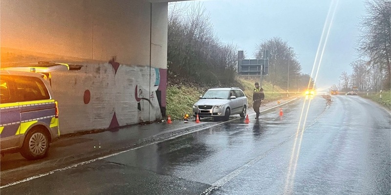 POL-EN: Ennepe-Ruhr-Kreis: Schwerpunkteinsatz Dunkle Jahreszeit- Polizei kontrolliert Fahrzeuge und Personen im Kreisgebiet - Foto: presseportal.de