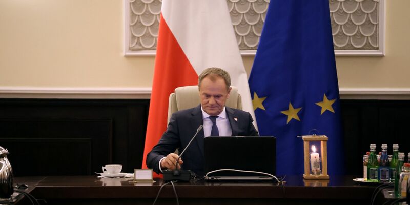 Donald Tusk ist der neue Ministerpräsident von Polen. Der Umbau und die inhaltliche Neuausrichtung des öffentlich-rechtlichen Rundfunks zählt zu den Prioritäten seiner Regierung. - Foto: Leszek Szymanski/PAP/dpa