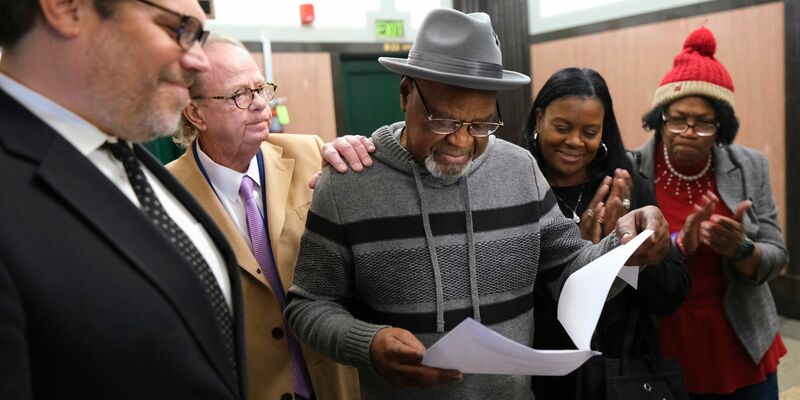 Nach 48 Jahren Haft ist Glynn Simmons im US-Bundesstaat Oklahoma für unschuldig erklärt worden. - Foto: Doug Hoke/The Oklahoman via AP/dpa