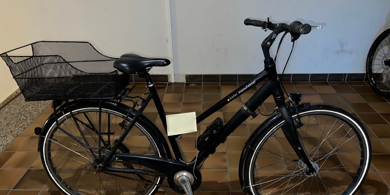 POL-HL: Lübeck - Stadtgebiet / Wer kann Klärung zur Identität einer jungen Frau geben? - Foto: presseportal.de