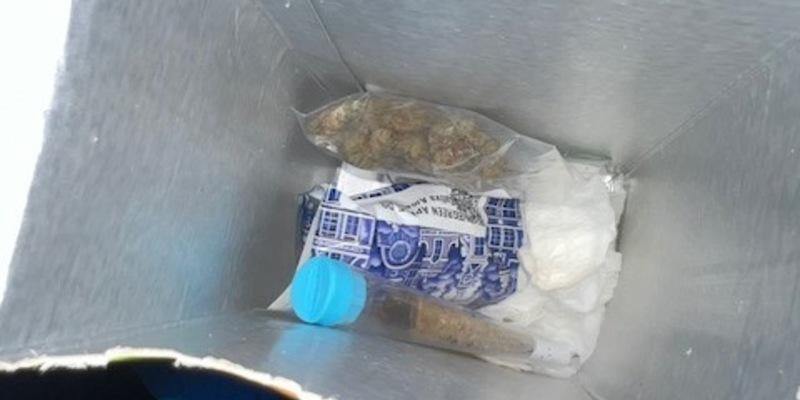 HZA-HH: Diverse Betäubungsmittelfunde in Reisebussen // Sondereinsätze des Hamburger Zolls vor Weihnachten erfolgreich - Foto: presseportal.de