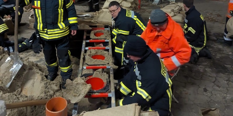 FW-ROW: Drei Einsätze in einer Nacht - Hochwasser - Foto: presseportal.de