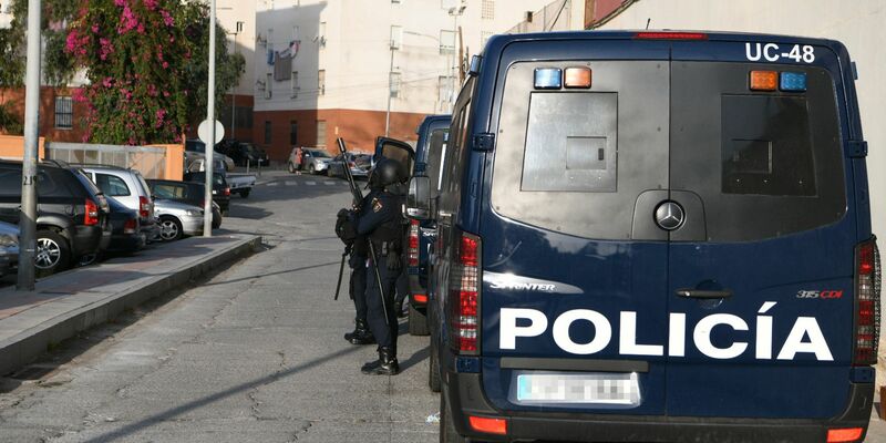 Die spanische Polzei hat auf Mallorca einen deutschen Unternehmer festgenommen. Der Vorwurf: Steuerhinterziehung. (Symbolbild) - Foto: Antonio Sempere/EUROPA PRESS/dpa