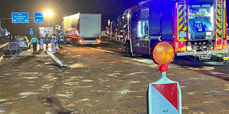 FW-EN: Große Mengen Dieselkraftstoff verunreinigen nach Unfall die A43 - Foto: presseportal.de