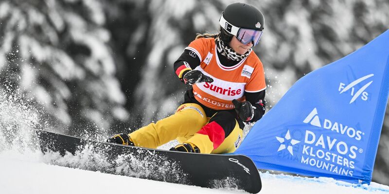 Ramona Hofmeister gewann auch das dritte Weltcup-Rennen dieser Saison. - Foto: Gian Ehrenzeller/KEYSTONE/dpa