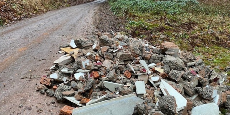 POL-PDPS: Illegale Schuttentsorgung - Foto: presseportal.de