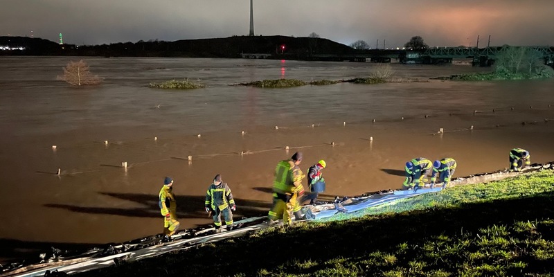 FW Alpen: Überörtliche Hilfeleistung in Oberhausen - Foto: presseportal.de
