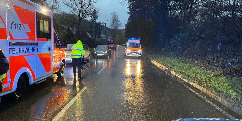 POL-PDTR: Schwerer Verkehrsunfall in Olewig - Polizei sucht Zeugen - Foto: presseportal.de
