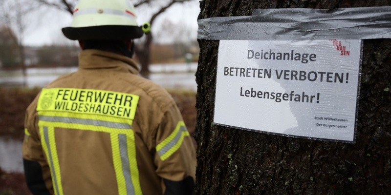 FW-OLL: UPDATE: Warnung vor Betreten der Deiche im Landkreis Oldenburg - Foto: presseportal.de