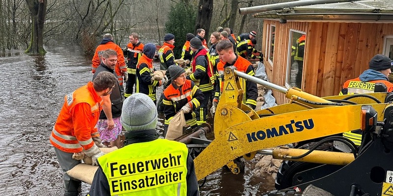 FW-ROW: Update Oste-Hochwasser Samtgemeinde Zeven - Foto: presseportal.de