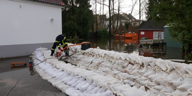FW Celle: Hochwassereinsätze am 1. Weihnachtstag - 1. Lagemeldung - Foto: presseportal.de
