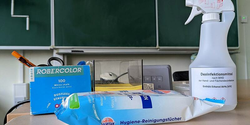 Desinfektionsmittel in einer Schule (Archiv) - Foto: über dts Nachrichtenagentur