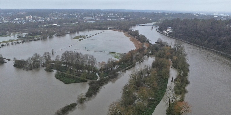 FW-MH: Folgemeldung zur Hochwasserlage: Pegel der Ruhr bleibt hoch aber konstant - Vorbereitungsmaßnahmen der Feuerwehr werden fortgesetzt - Foto: presseportal.de