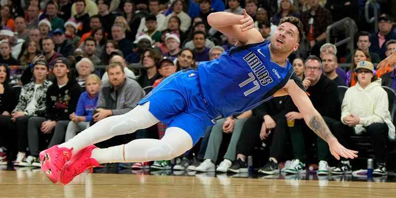 Luka Doncic von den Dallas Mavericks erzielte 50 Punkte gegen die Phoenix Suns. - Foto: Rick Scuteri/FR157181 AP/AP