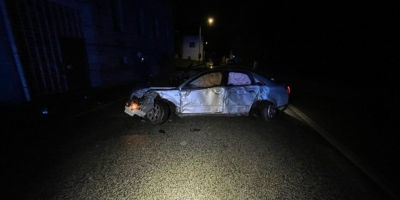 POL-PDKL: Fahrzeug kollidiert mit Hauswand - Foto: presseportal.de