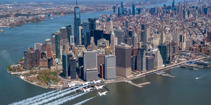 Jahrhundertelang war die Insel Manhattan überwachsen von dichtem Wald, in dem Algonkin-Ureinwohner lebten. - Foto: Cory Bush/U.S. Air/Planet Pix via ZUMA Wire/dpa