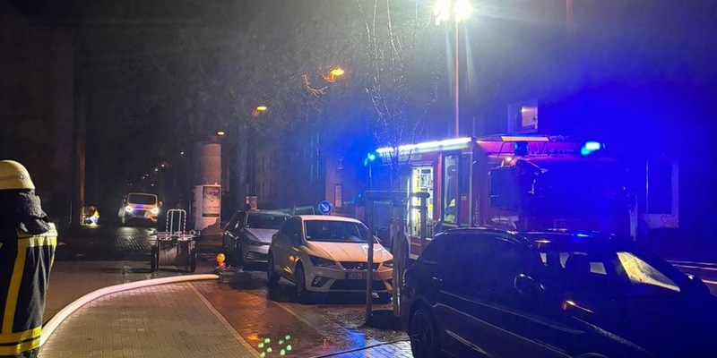 FW-RE: Niederschläge beschäftigen Feuerwehr auch an Weihnachten - tragischer Wohnungsbrand am zweiten Weihnachtstag - Foto: presseportal.de