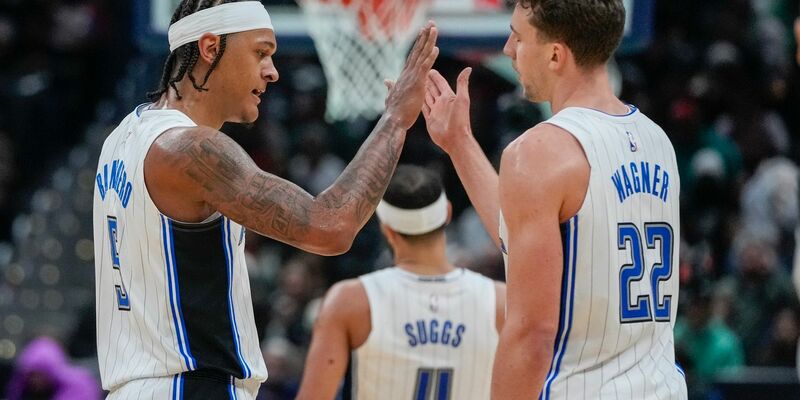 Franz Wagner (r) erzielte 28 Punkte für Orlando. - Foto: Alex Brandon/AP/dpa